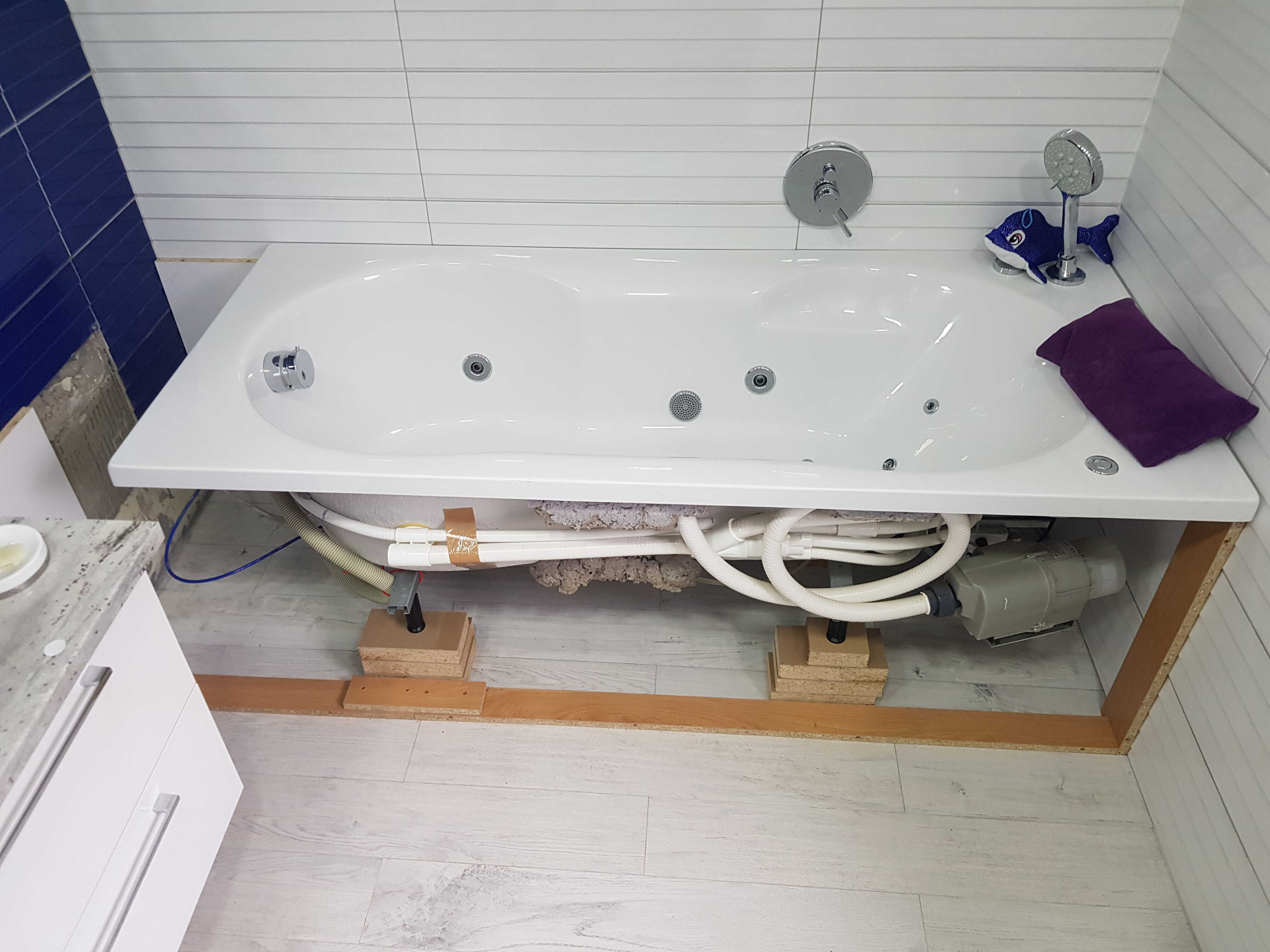 bathroom 4